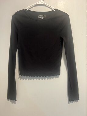 Aeropostale Black Seriously Soft Long Sleeve Crop Top